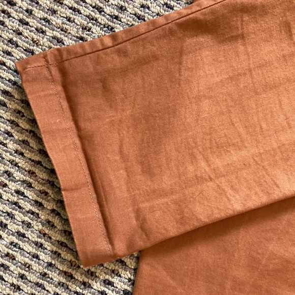 Lands End Walnut size 6 mid rise straight leg chinos. Worn twice! - Picture 2 of 3